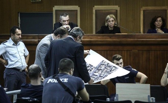 Για αντιφάσεις στις μαρτυρίες αστυνομικών που συνέλαβαν τον Ρουπακιά κάνει λόγο η πολιτική αγωγή