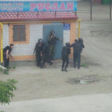 Ανθρωποκυνηγητό στο Καζακστάν – Τρεις νεκροί και εννέα τραυματίες – ΒΙΝΤΕΟ