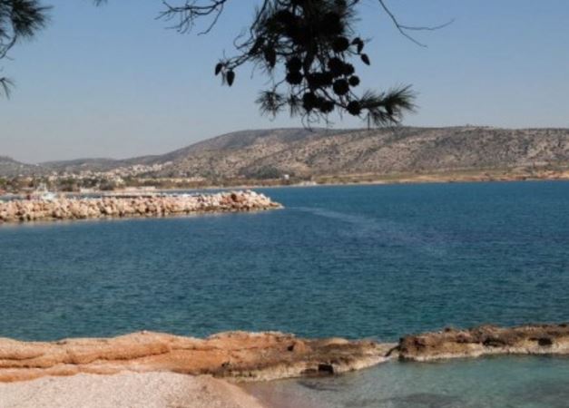 Μυστήριο με πτώμα που βρέθηκε στα Λιμανάκια της Βουλιαγμένης