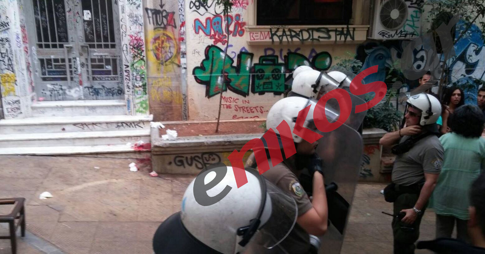 Νεκρός ο άνδρας από τους πυροβολισμούς στα Εξάρχεια