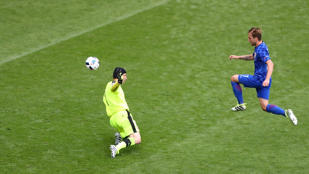 O Ράκιτιτς έκανε το 2-0 για την Κροατία – ΒΙΝΤΕΟ