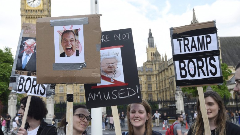 Ντόμινο πολιτικών εξελίξεων στο εσωτερικό της Βρετανίας μετά το δημοψήφισμα