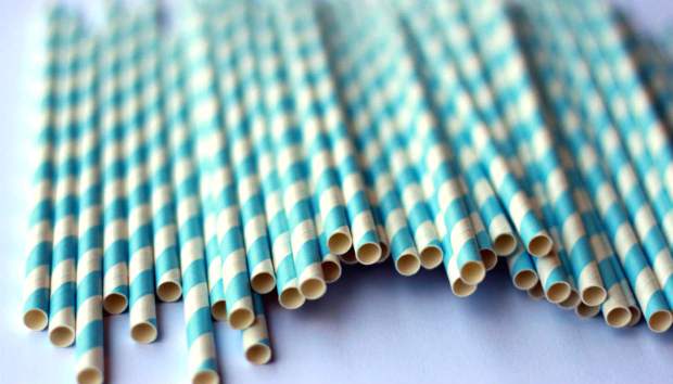 5 πράγματα που μπορείτε να κάνετε με τα καλαμάκια και θα σας εκπλήξουν