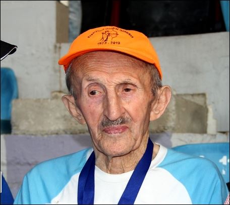 Ο γηραιότερος αθλητής που έκλεψε τις εντυπώσεις στα Τρίκαλα – ΒΙΝΤΕΟ