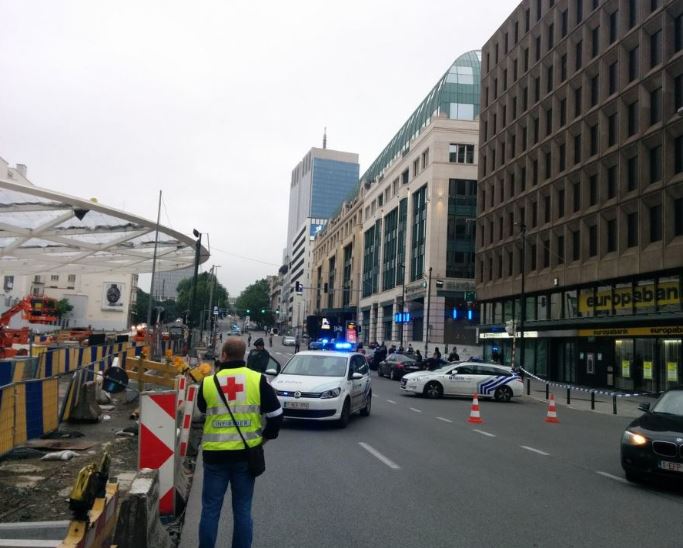 Νέες ΦΩΤΟ από το εμπορικό κέντρο στις Βρυξέλλες