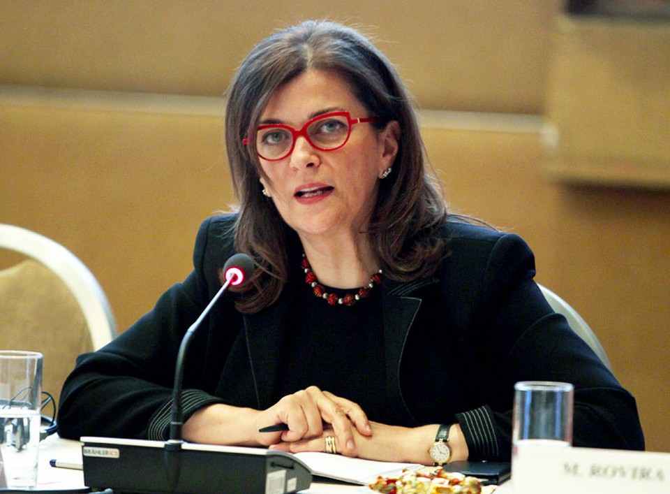 Η Αντωνοπούλου απαντάει στον Μπακογιάννη για τον “αποκλεισμό”