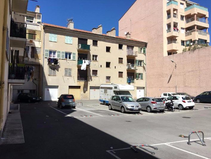 Το προφίλ του δράστη της επίθεσης στη Νίκαια – ΦΩΤΟ