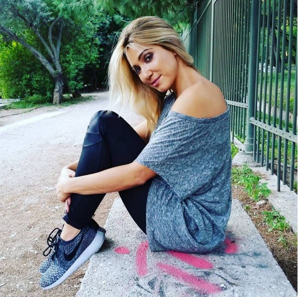 Η Παπαβασιλείου… ξεκουράζεται – ΦΩΤΟ