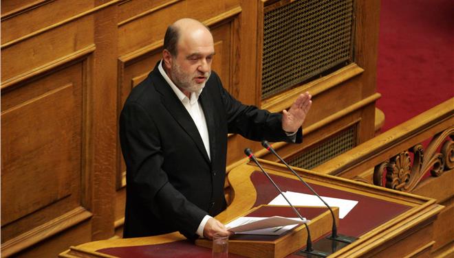 Αλεξιάδης: Θα επανεξεταστεί το όριο ένταξης στο κανονικό καθεστώς ΦΠΑ