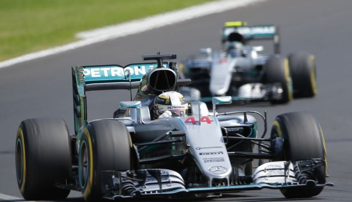 Κυρίαρχος και στη Βουδαπέστη ο Χάμιλτον