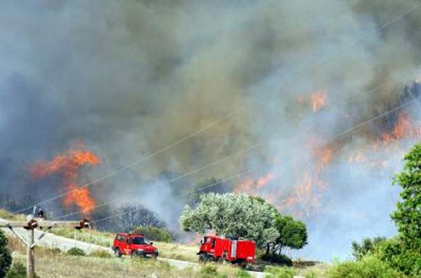 Σε εξέλιξη φωτιά στα Κύθηρα