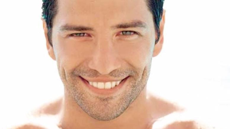 Ο Ρουβάς είναι στη Μύκονο και το Instagram πήρε “φωτιά” – ΦΩΤΟ