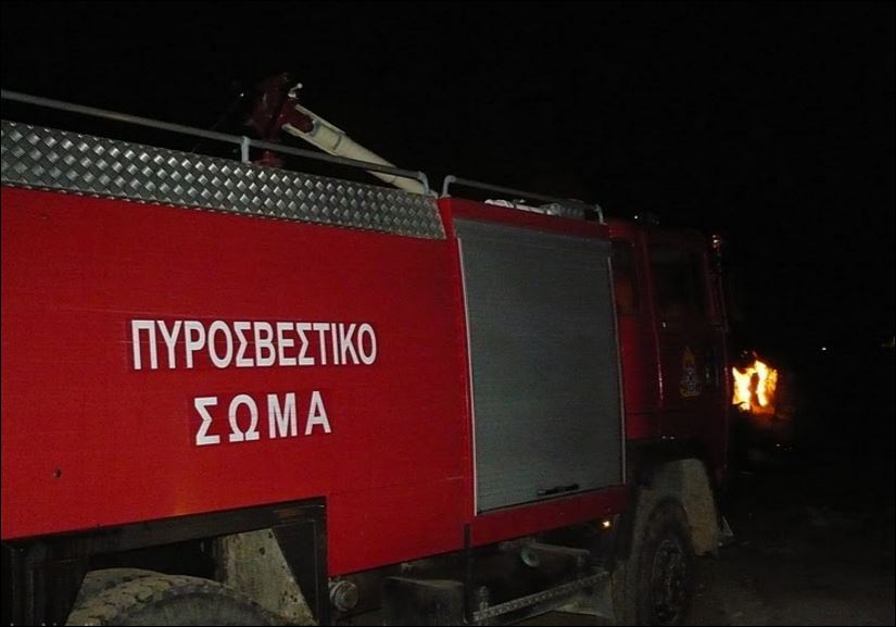 Υπό μερικό έλεγχο η πυρκαγιά στη Ναυπακτία