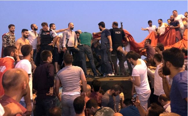 90 νεκροί στην Τουρκία – 1.154 τραυματίες