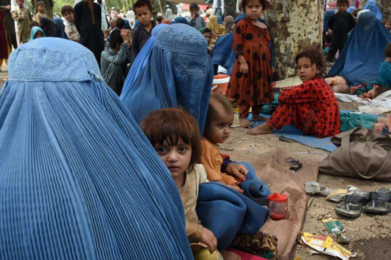 Αφγανός μουλάς απήγαγε και παντρεύτηκε 6χρονη