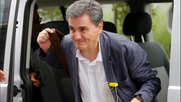 Τα 2 ζητήματα που «φέρνει» ο Τσακαλώτος στο σημερινό Eurogroup