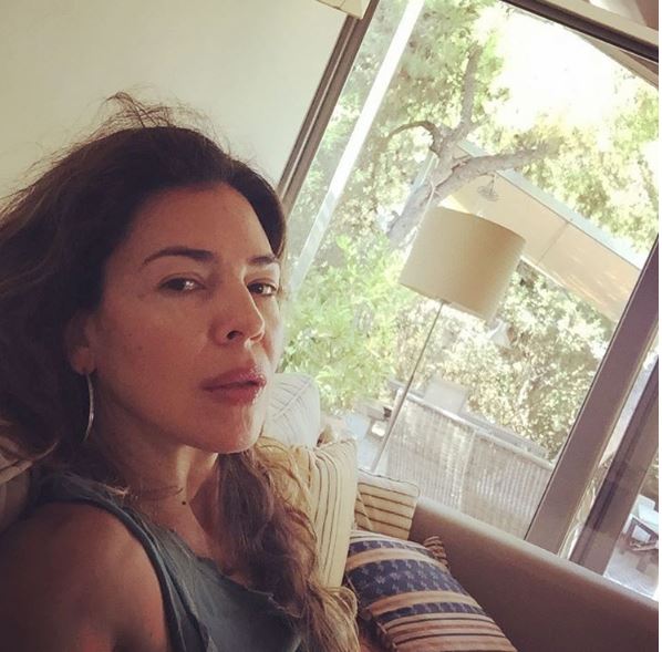 H Nαταλία Δραγούμη κάνει ηλιοθεραπεία – ΦΩΤΟ