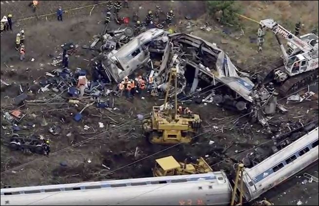 27 νεκροί από τη μετωπική σύγκρουση των τρένων στην Ιταλία