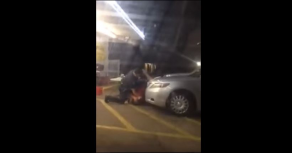 Ο κυβερνήτης της Μινεσότα στηλίτευσε τον ρατσισμό μετά την δολοφονία Αφροαμερικανού