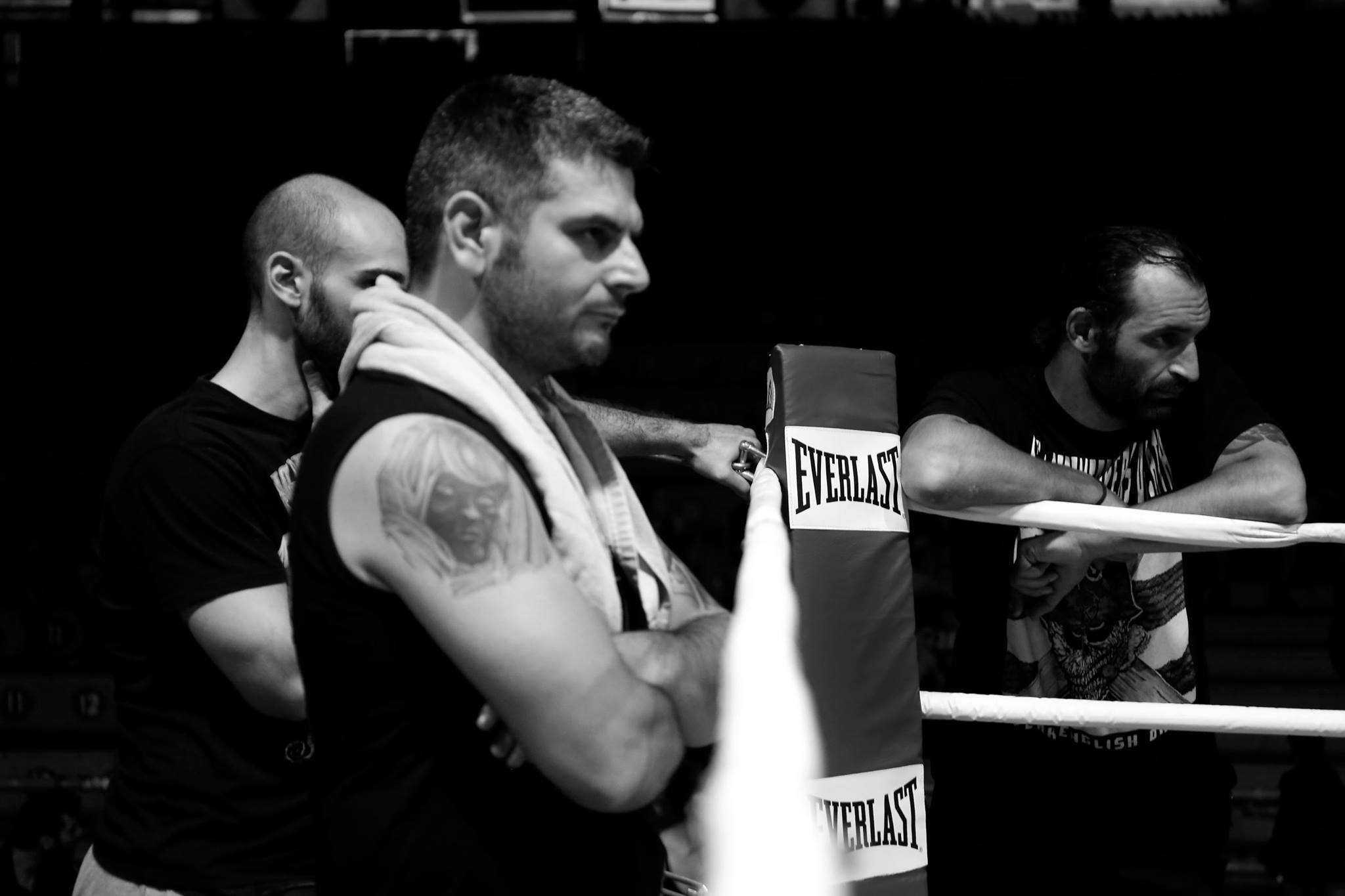 Προπονητής ακύρωσε αγώνα λόγω της παρουσίας του Κασιδιάρη και μελών της Χ.Α.