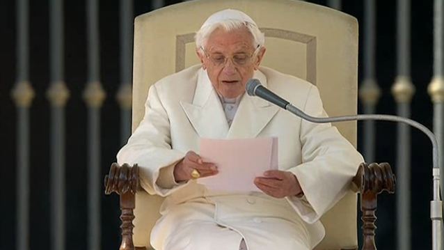 Ο τέως Πάπας: Λόμπι ομοφυλόφιλων επηρέαζε αποφάσεις στο Βατικανό