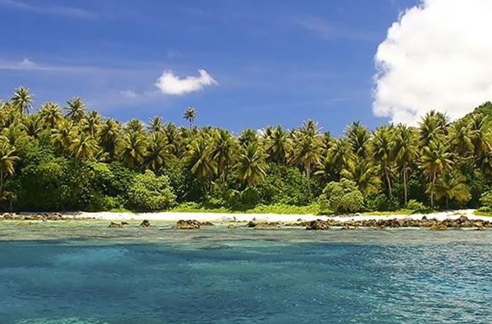 To παραμυθένιο νησί που χαρίζεται έναντι… 44 ευρώ – Πού βρίσκεται