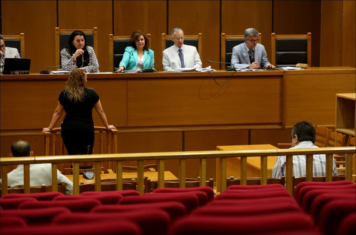 Η αδελφή του Ρουπακιά: Δεν γνωρίζω τι είναι ο ναζισμός και ο Στάλιν