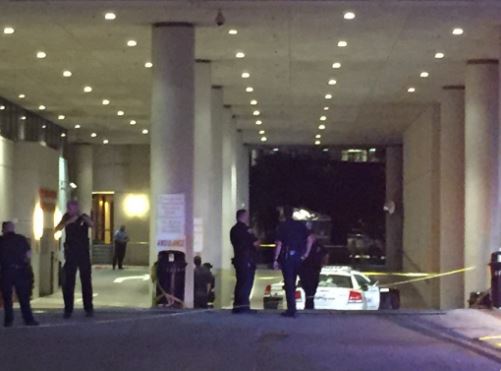 Αυτοκτόνησε ο δράστης που διαπραγματευόταν με τους αστυνομικούς στο Ντάλας