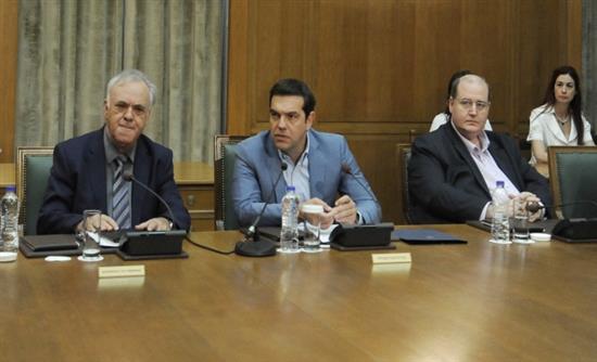 Σύγκρουση για το κόστος των κυβερνητικών αποστολών