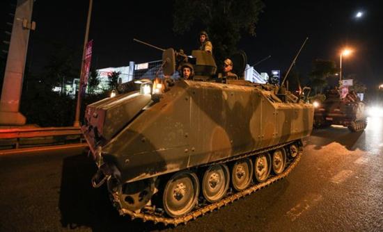 Διάλογοι από τη νύχτα του πραξικοπήματος