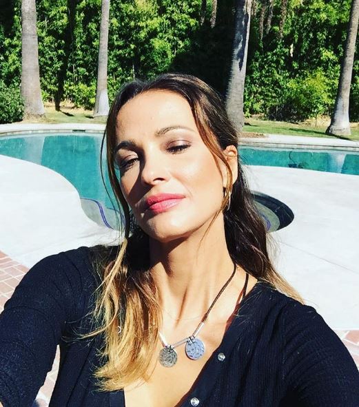 Το εντυπωσιακό μαγιό της Καμηλά – ΦΩΤΟ