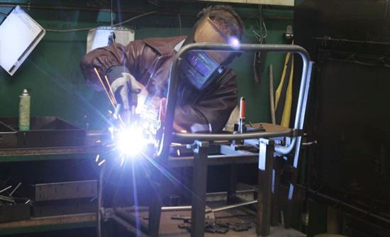 «Bόμβα» του ΣΕΒ για τα εργασιακά