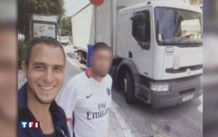 Οι selfies του μακελάρη της Νίκαιας μέσα στο φορτηγό πριν από την επίθεση – ΦΩΤΟ