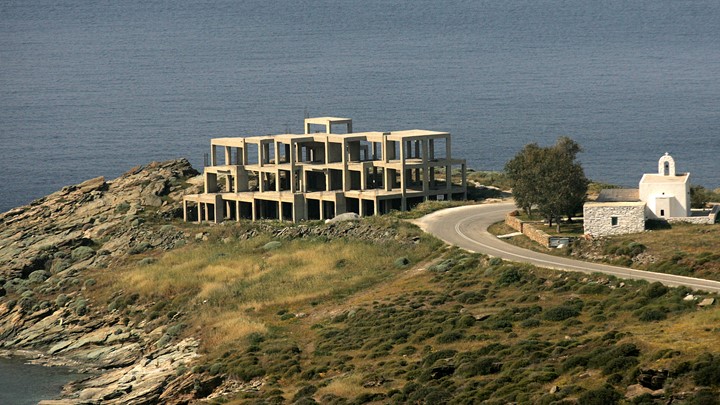 Τι προβλέπει ο νέος νόμος για τα αυθαίρετα