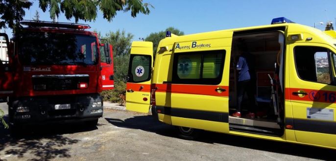 Τραγωδία στην Κρήτη – Εργάτης καταπλακώθηκε από κλαρκ – ΦΩΤΟ