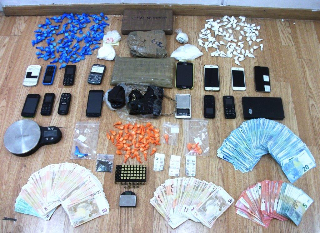 Συνελήφθησαν 6 άτομα για διακίνηση ναρκωτικών σε περιοχές της Αττικής