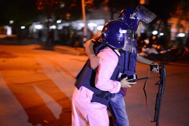 Μπανγκλαντές: Ιταλοί πολίτες είναι οι περισσότεροι όμηροι – ΦΩΤΟ