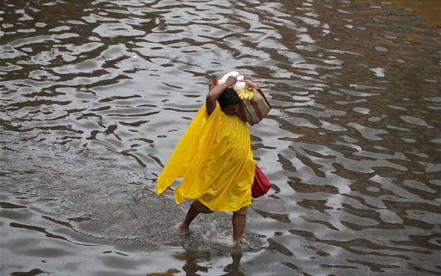 Φονικές πλημμύρες σε Νεπάλ και Ινδία – Αναφορές για 90 νεκρούς