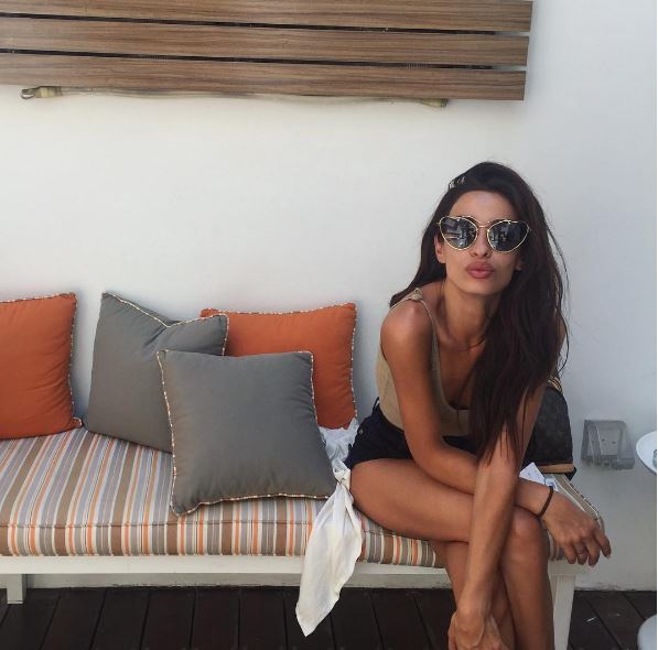 Η Φουρέιρα στην παραλία με καυτό μπικίνι – ΦΩΤΟ