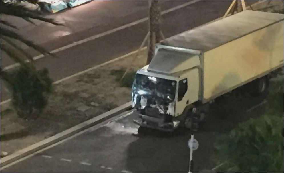 Νέες πληροφορίες για το φορτηγό που «σκόρπισε» το θάνατο στη Νίκαια