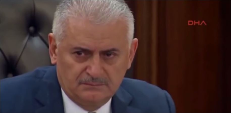 Τα δάκρυα του Τούρκου Πρωθυπουργού – ΒΙΝΤΕΟ