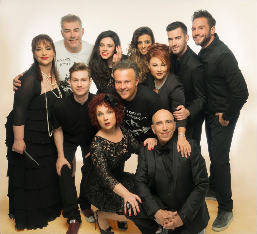 «Βάφτα μαύρα» και…πόζαρε στο enikos.gr