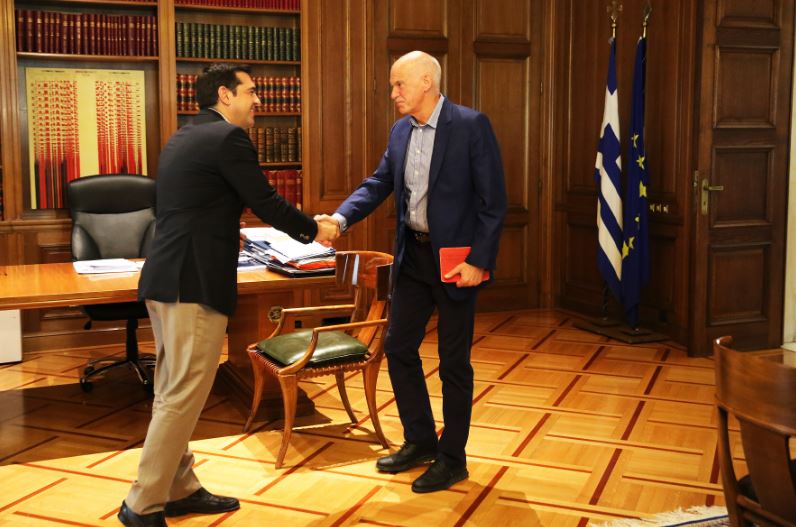 Η συνάντηση του Τσίπρα με τον Παπανδρέου και το πορτοκαλί τάμπλετ – ΦΩΤΟ