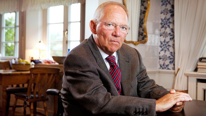 Σόιμπλε: Κίνδυνος “εκτεταμένης πυρκαγιάς” στην ΕΕ μετά το Brexit