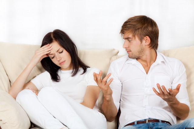 Τα 10 λάθη που κάνεις ασυνείδητα και καταστρέφουν τη σχέση σου