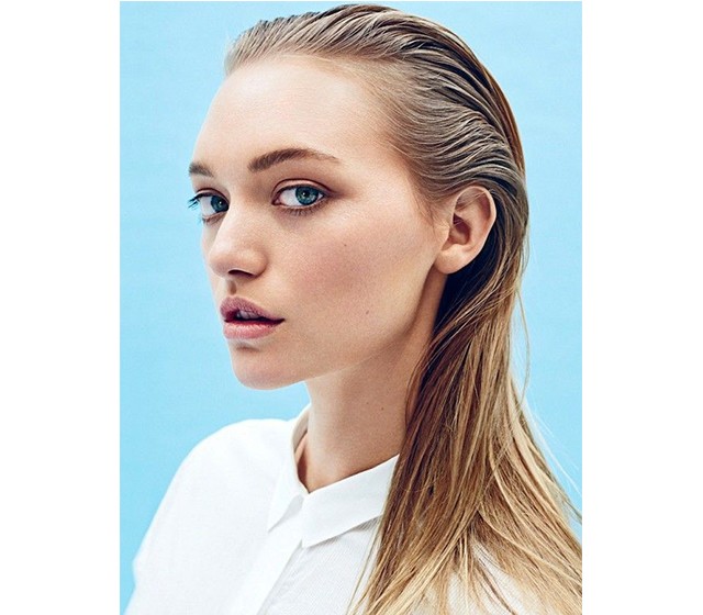 Γιατί τα βρεγμένα μαλλιά είναι το μεγαλύτερο trend του καλοκαιριού