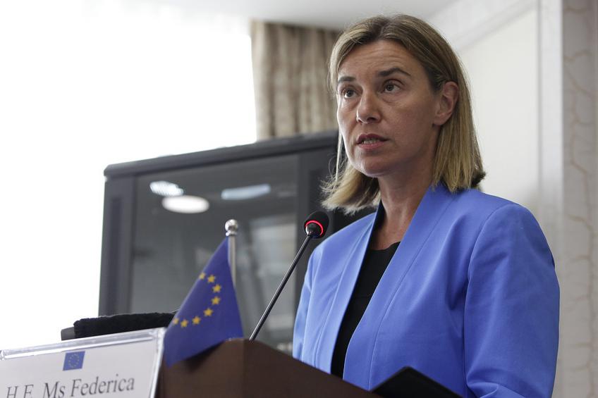 Μογκερίνι: Η Τουρκία να προστατεύσει τη συνταγματική νομιμότητα