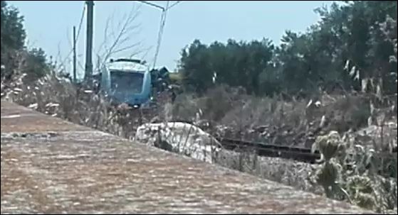 Σύγκρουση αμαξοστοιχιών στην Ιταλία – Τουλάχιστον 4 νεκροί