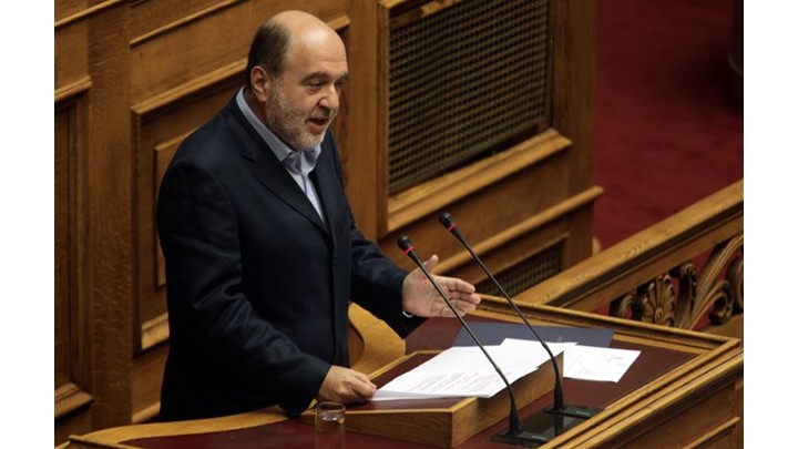 Αλεξιάδης: Απαλλάσσονται από τον ΕΝΦΙΑ όσοι έχουν έσοδα από τόκους καταθέσεων 300 ή 600 ευρώ