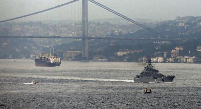 Άνοιξε ο Βόσπορος για τα τάνκερ